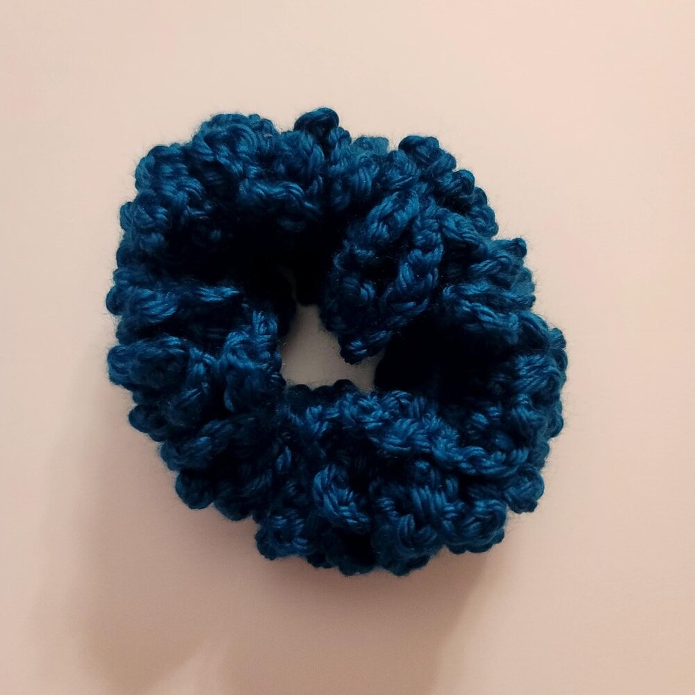 Handmade Crochet Scrunchie (Teal)